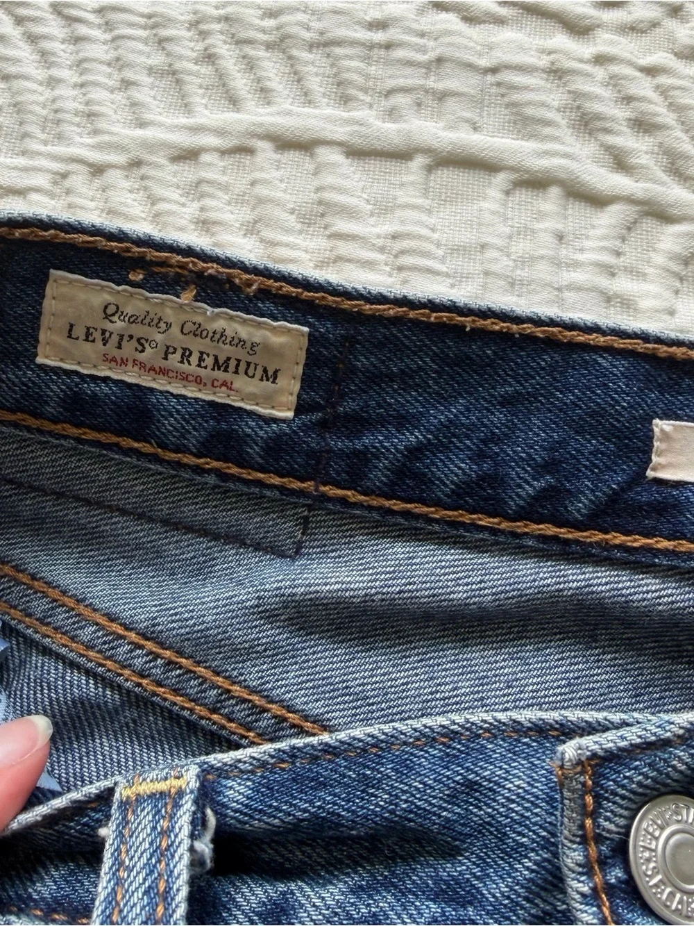 Levi’s Ribcage Wide Leg Jeans - Picture 8 of 12